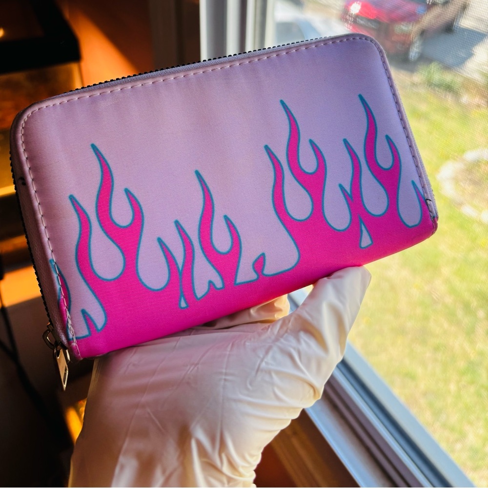 Pink BADDIE ❤️‍🔥💞 Flame Zip Wallet